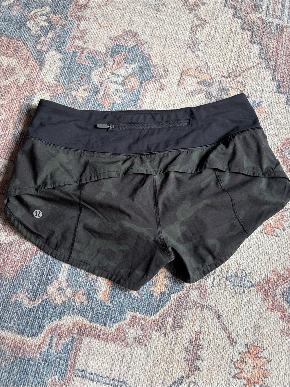 Lululemon speed up camo shorts